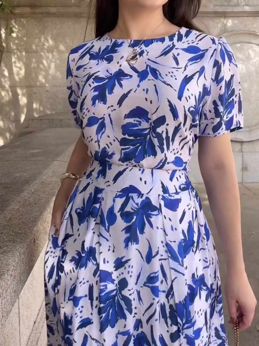 Exquisite Print Skirt Suit